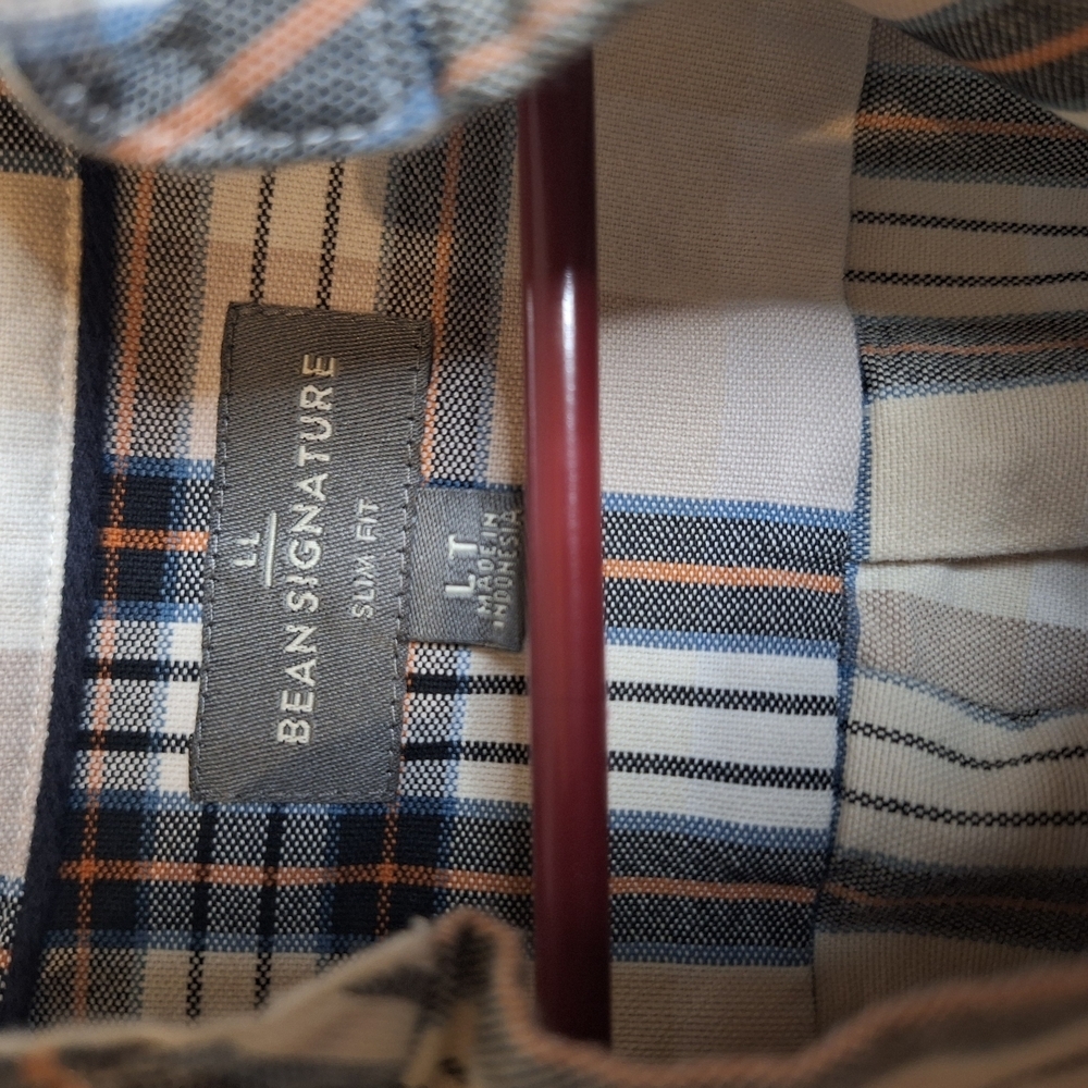 LL Bean Men's Plaid Shirt - Beige and Black - Picture 3 of 6